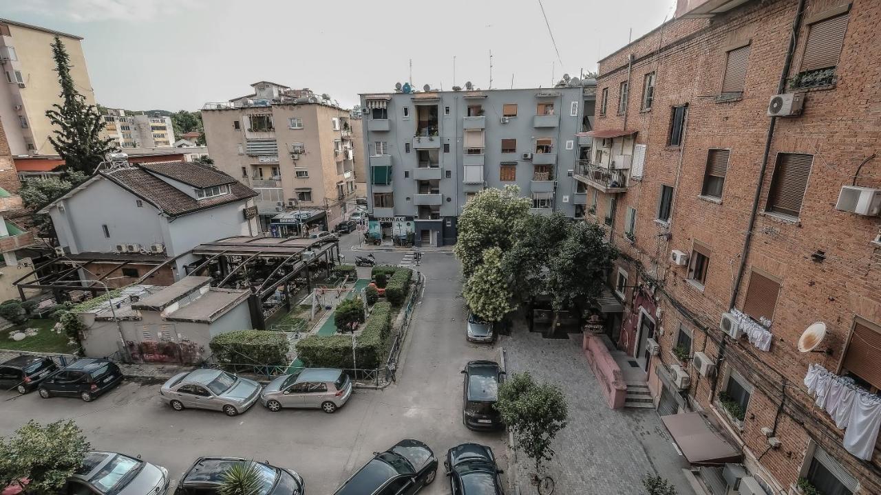Kelly'S Cozy Hideaway - Central Tirana Exteriör bild