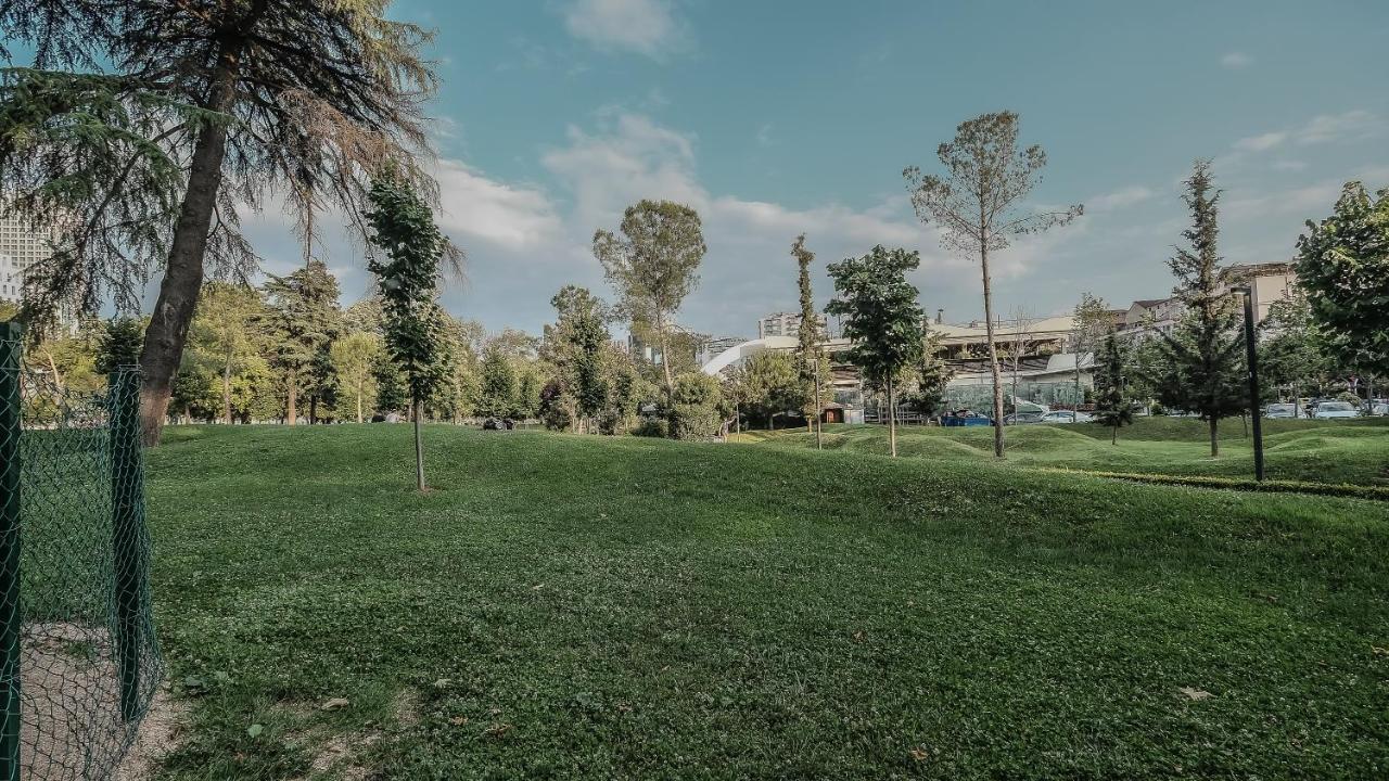 Kelly'S Cozy Hideaway - Central Tirana Exteriör bild