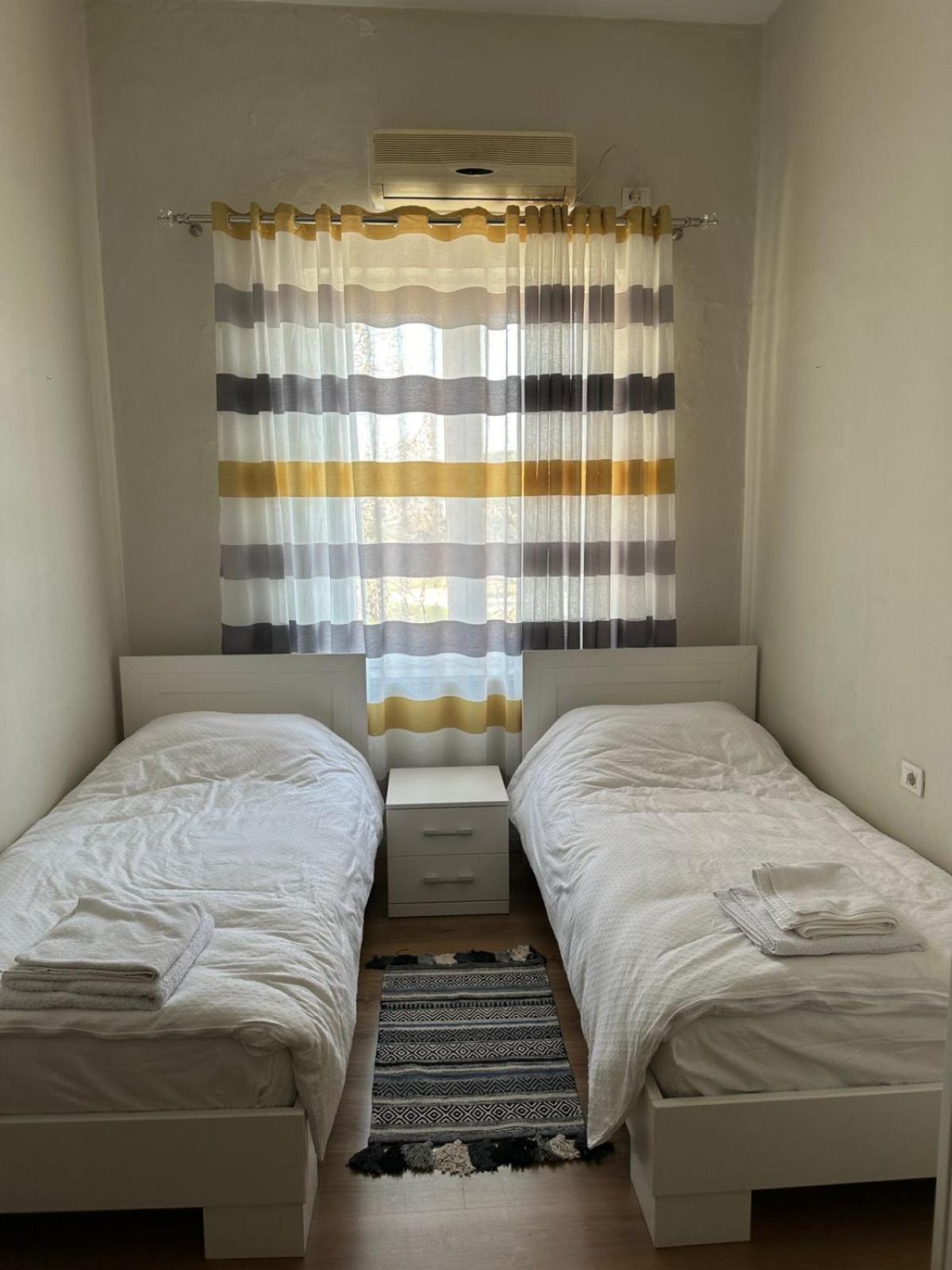 Kelly'S Cozy Hideaway - Central Tirana Exteriör bild