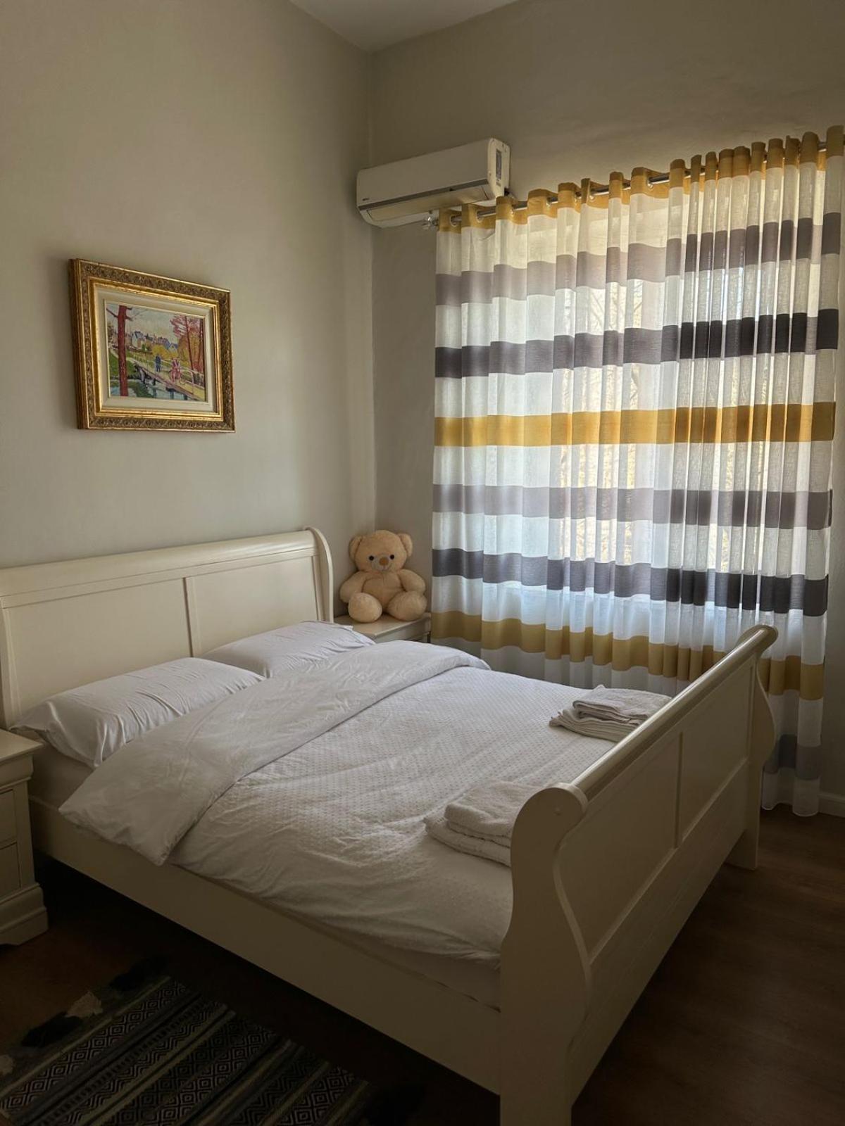 Kelly'S Cozy Hideaway - Central Tirana Exteriör bild