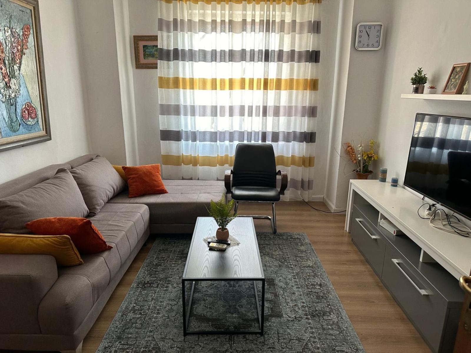 Kelly'S Cozy Hideaway - Central Tirana Exteriör bild